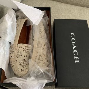 New in box coach women’s shoes Size 5,5